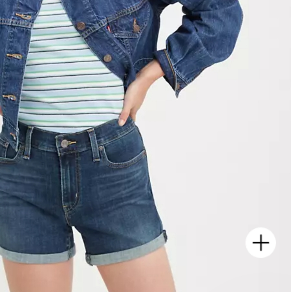 Wedgie short levis  women size 30